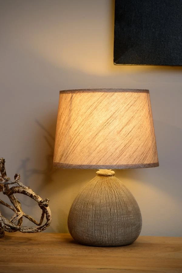 Lucide RAMZI - Lampe de table - Ø 18 cm - 1xE14 - Brun - ambiance 1